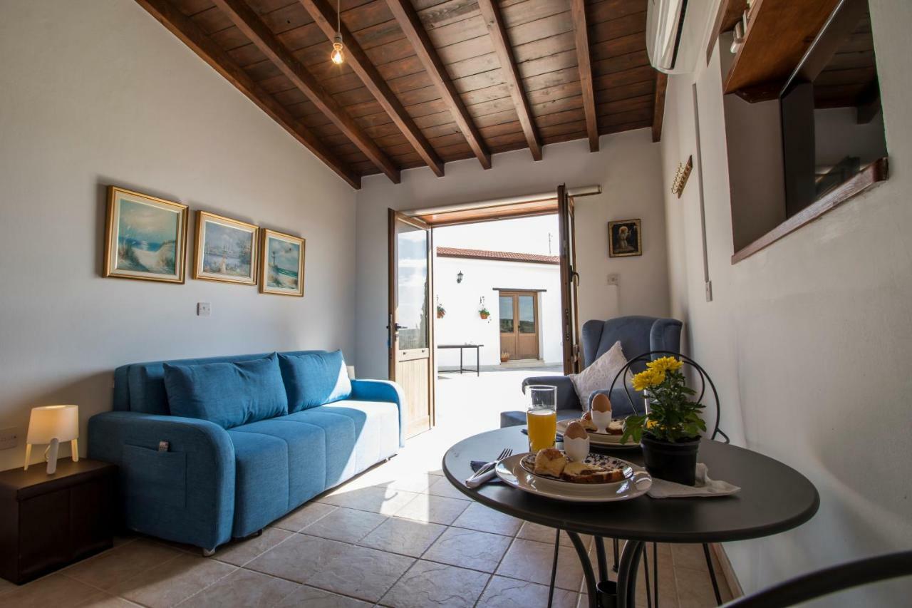 Samareitidos Light Cottage Anaphotia Exteriér fotografie